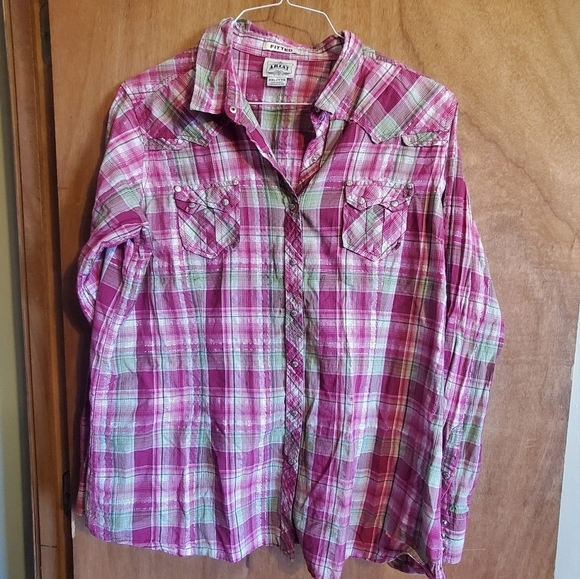 Ariat Fitted sz XXL.  Snap closure.  long sleeves  pink green metallic pink - Picture 1 of 6